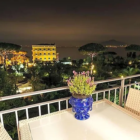 Eden 4*